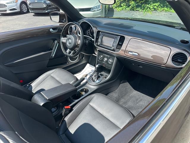 2013 Volkswagen Beetle Convertible 2.5L