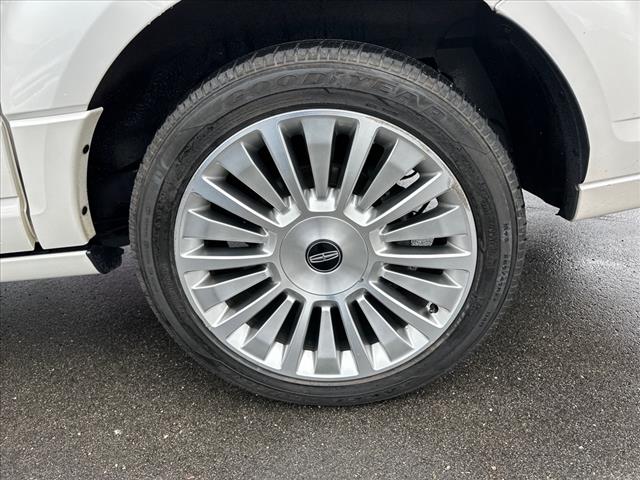 2017 Lincoln Navigator L Select