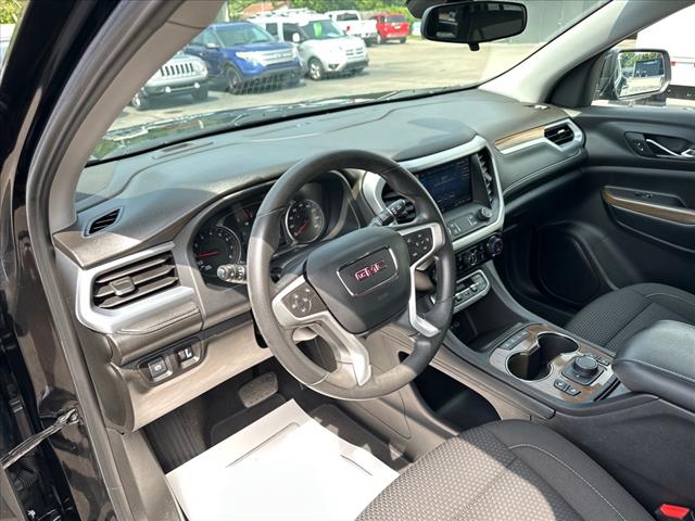 2022 GMC Acadia SLE
