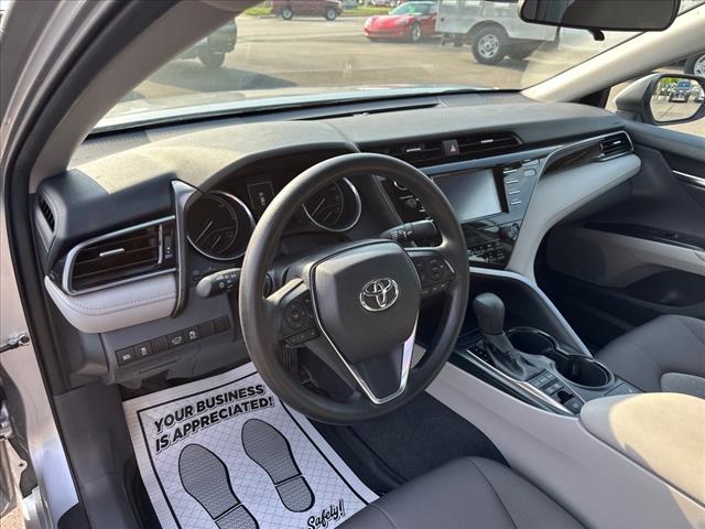 2019 Toyota Camry Hybrid LE