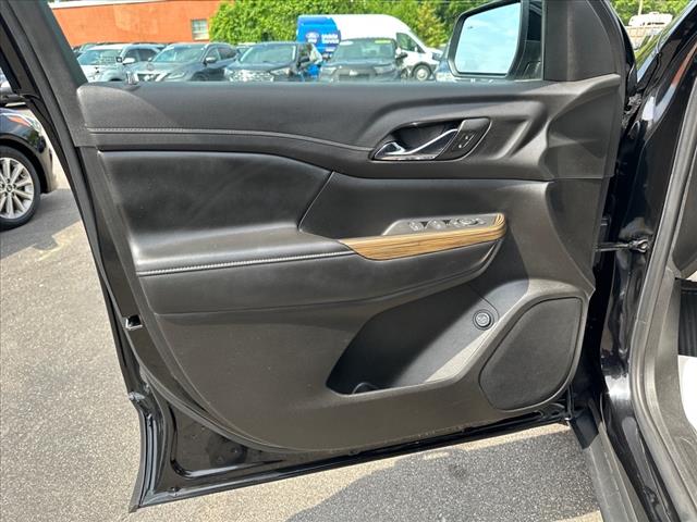 2022 GMC Acadia SLE