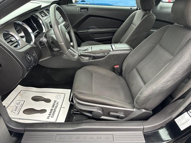 2012 Ford Mustang V6