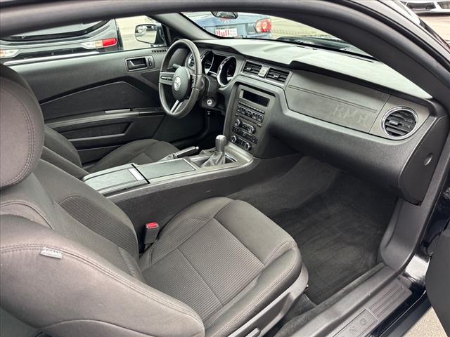 2012 Ford Mustang V6