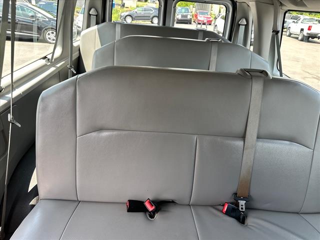 2014 Ford E-Series E-350 SD XL