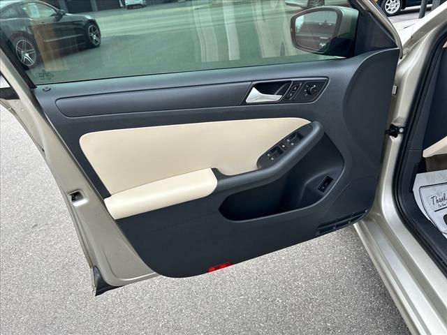 2014 Volkswagen Jetta SE