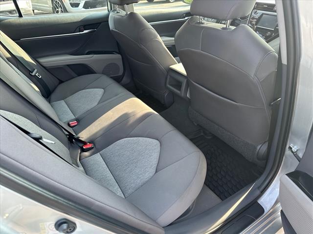 2019 Toyota Camry Hybrid LE