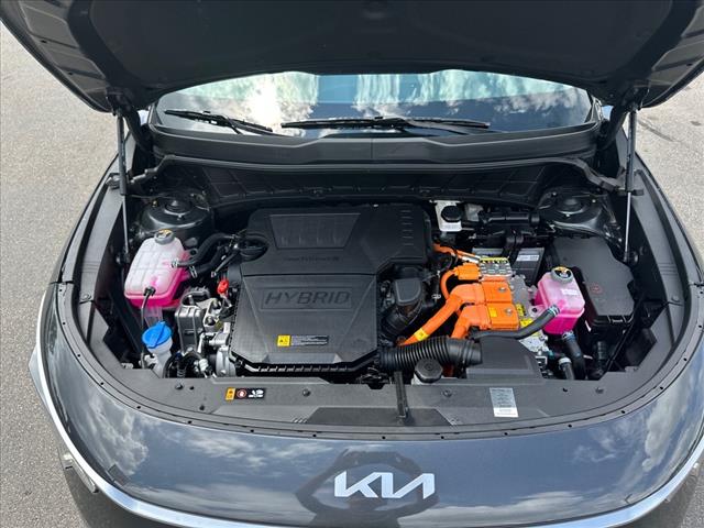 2024 Kia Niro LX