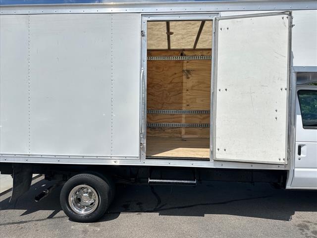 2021 Ford E-Series E-450 Cutaway DRW 176 WB