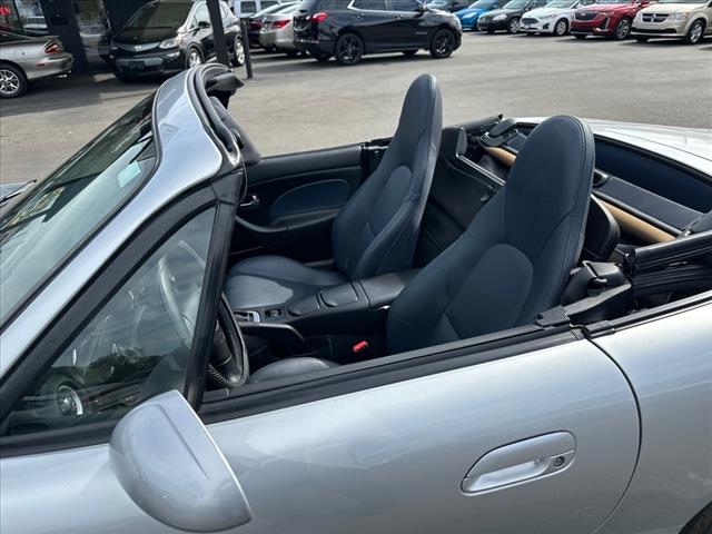 2004 Mazda MX-5 Miata LS