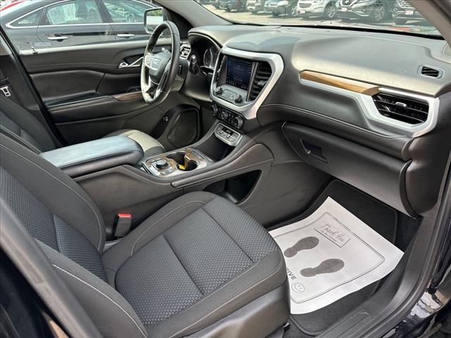 2022 GMC Acadia SLE