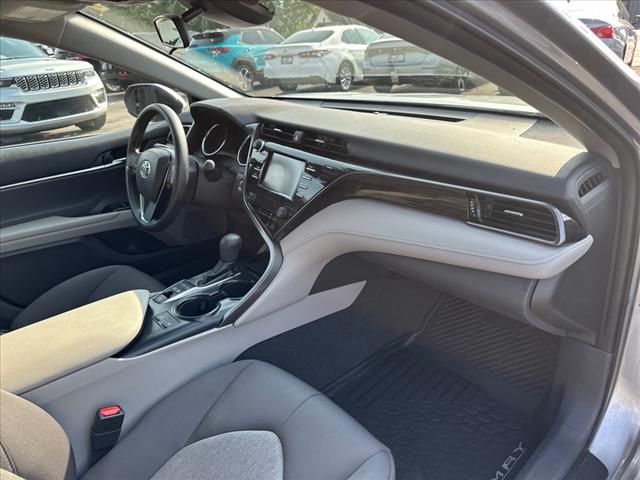 2019 Toyota Camry Hybrid LE