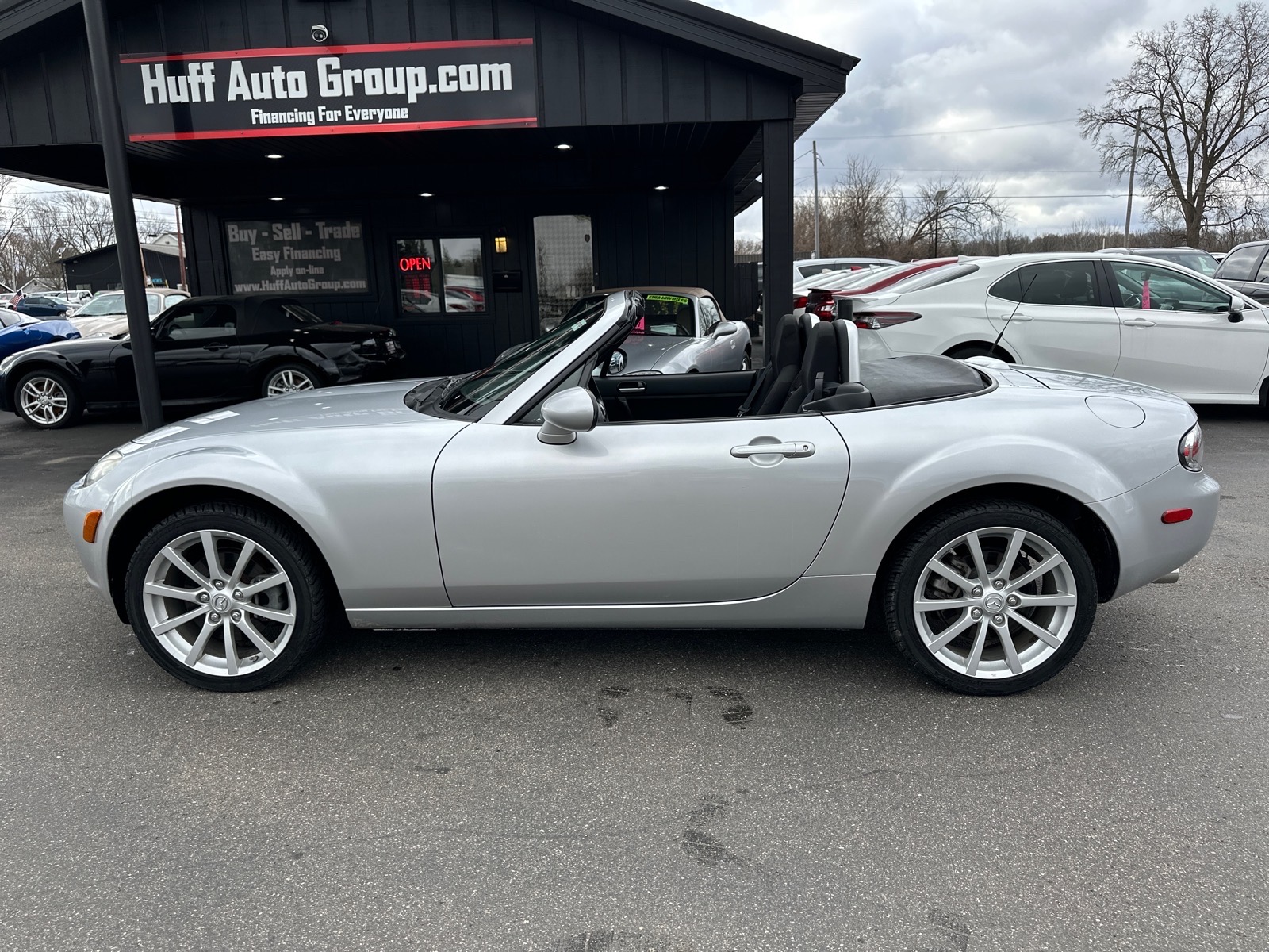 2008 Mazda MX-5 Miata Sport Hardtop Convertible