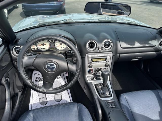 2004 Mazda MX-5 Miata LS
