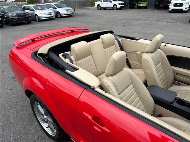 2006 Ford Mustang GT Deluxe