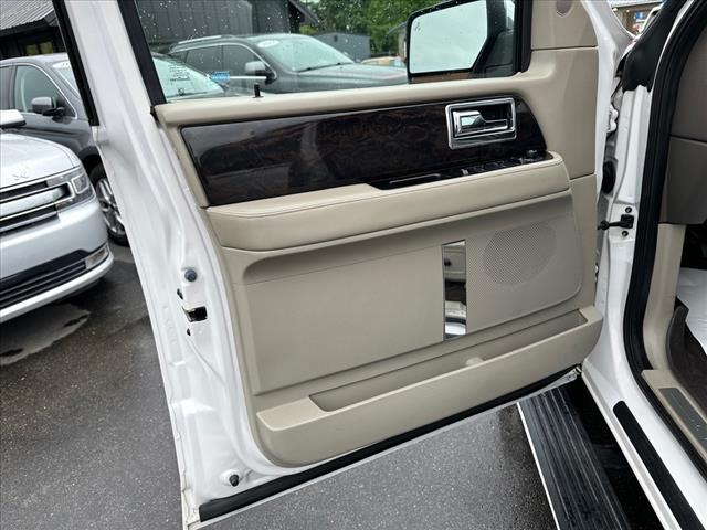 2017 Lincoln Navigator L Select