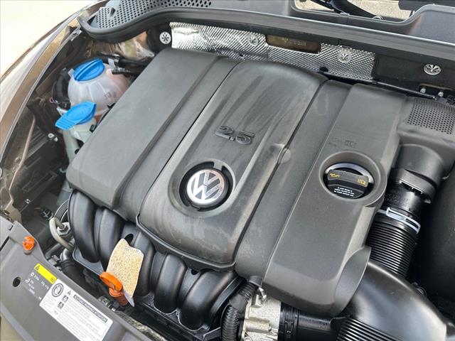 2013 Volkswagen Beetle Convertible 2.5L