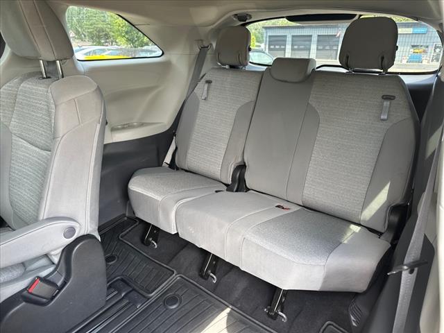 2022 Toyota Sienna LE 8-Passenger