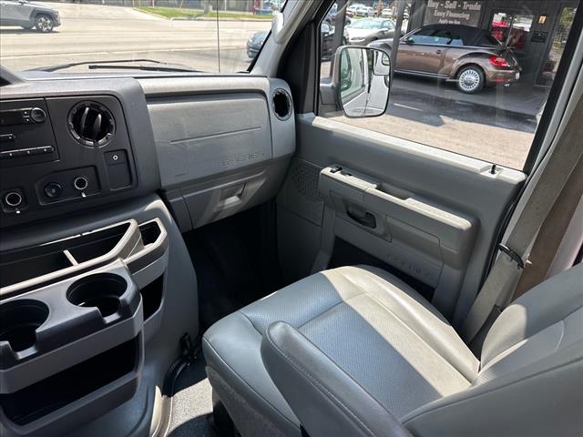 2014 Ford E-Series E-350 SD XL