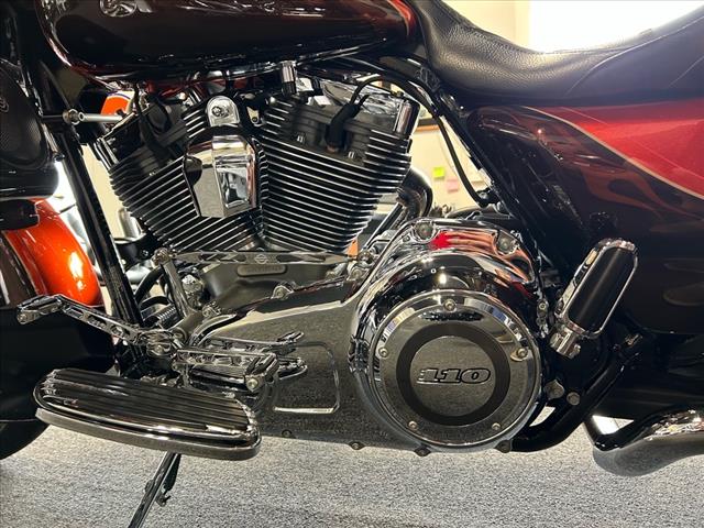 2012 Harley-Davidson FLHX Soaring Eagle