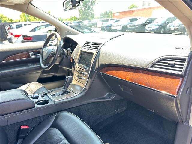 2015 Lincoln MKX Base