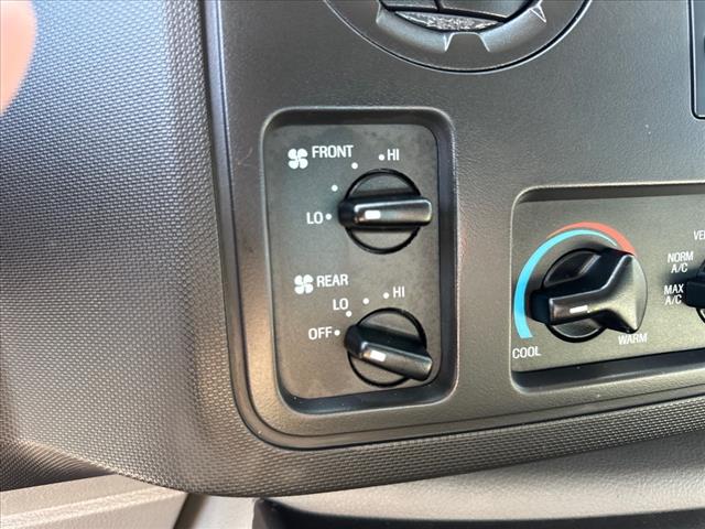 2014 Ford E-Series E-350 SD XL
