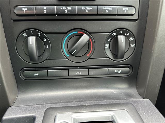 2006 Ford Mustang GT Deluxe
