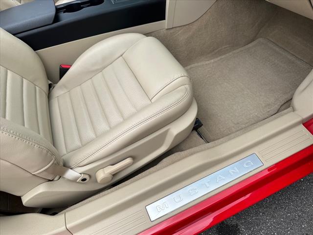 2006 Ford Mustang GT Deluxe