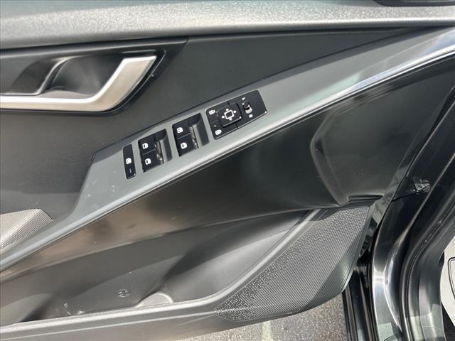 2024 Kia Niro LX