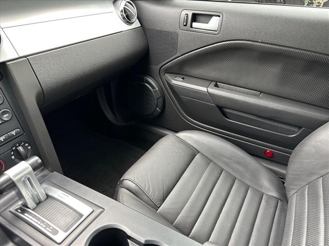 2006 Ford Mustang GT Deluxe