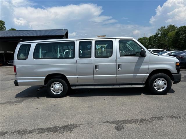 2014 Ford E-Series E-350 SD XL