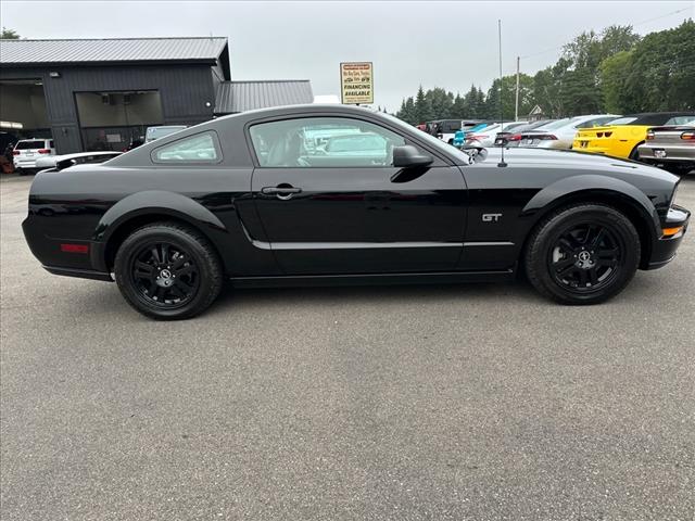 2006 Ford Mustang GT Deluxe