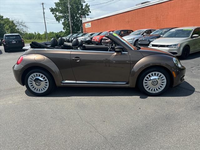 2013 Volkswagen Beetle Convertible 2.5L
