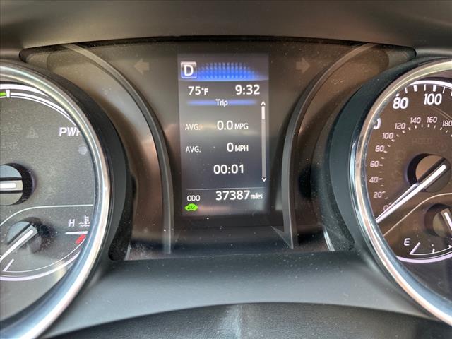 2019 Toyota Camry Hybrid LE