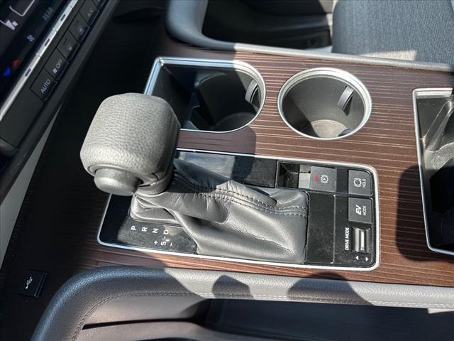2022 Toyota Sienna LE 8-Passenger