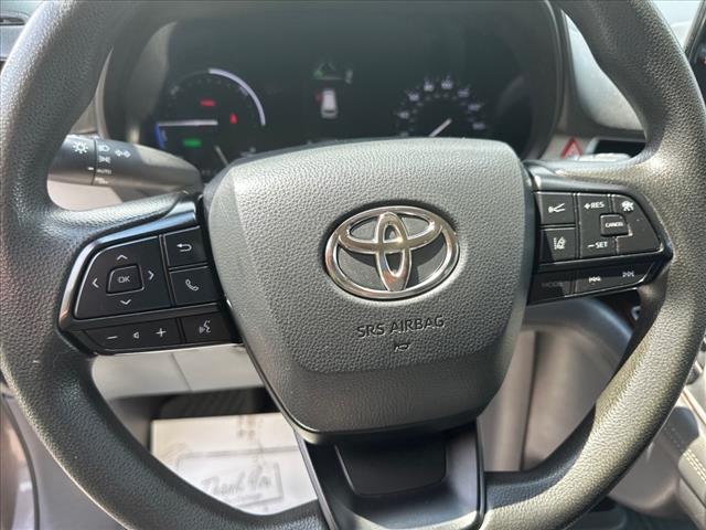 2022 Toyota Sienna LE 8-Passenger