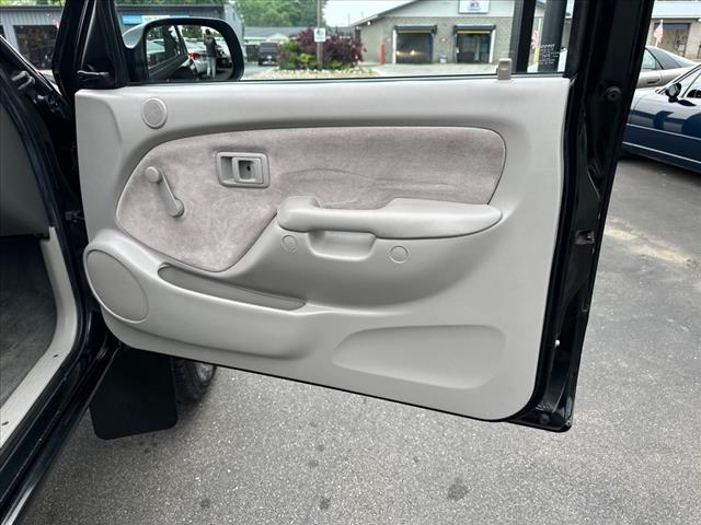 2001 Toyota Tacoma Base