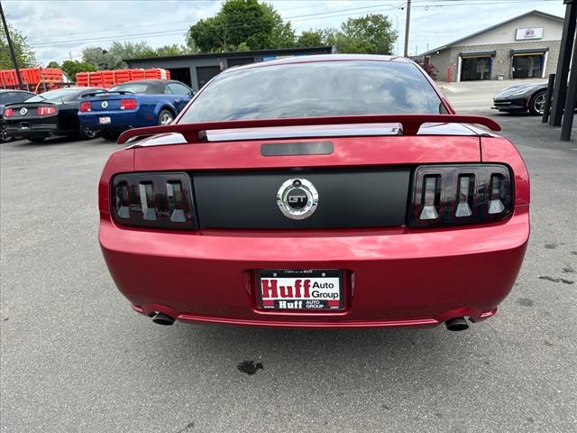 2006 Ford Mustang GT Deluxe