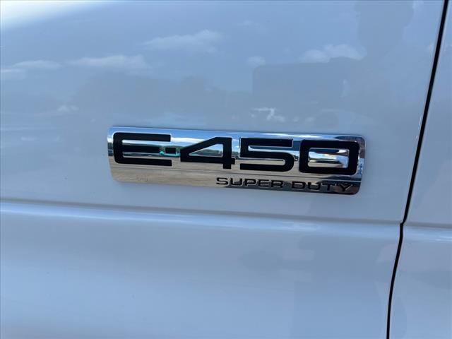 2021 Ford E-Series E-450 Cutaway DRW 176 WB