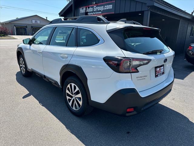 2023 Subaru Outback Base