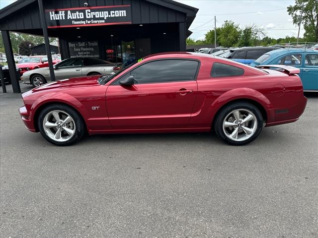 2006 Ford Mustang GT Deluxe