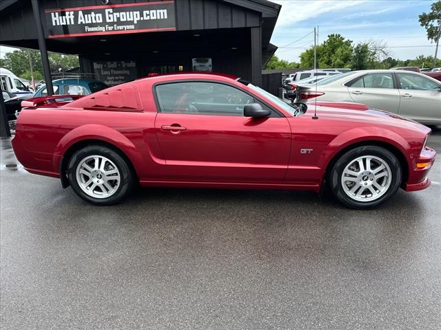 2006 Ford Mustang GT Deluxe