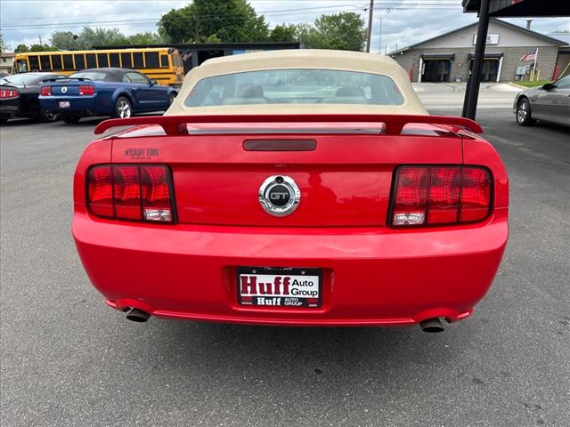 2006 Ford Mustang GT Deluxe