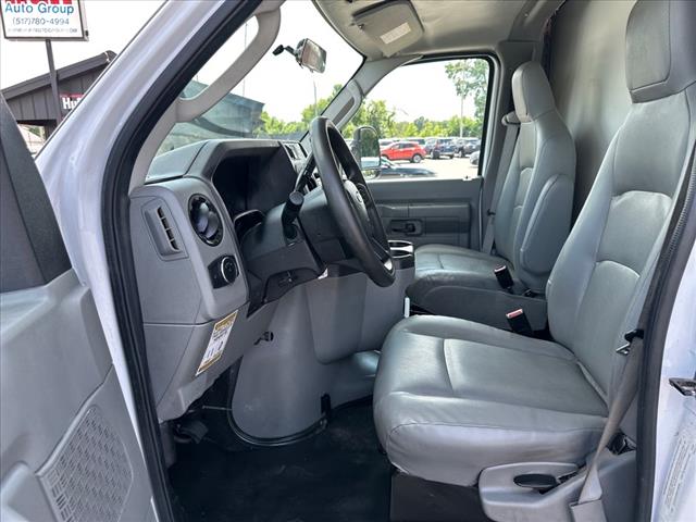 2021 Ford E-Series E-450 Cutaway DRW 176 WB