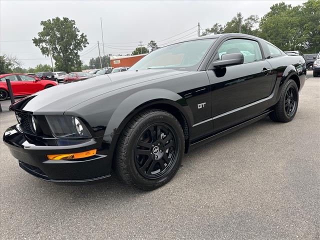 2006 Ford Mustang GT Deluxe