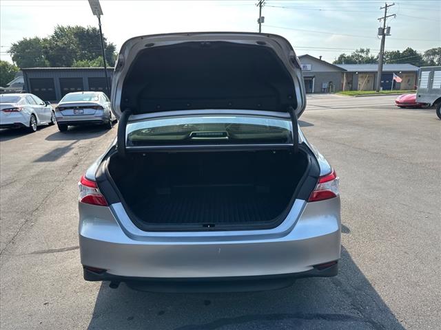 2019 Toyota Camry Hybrid LE
