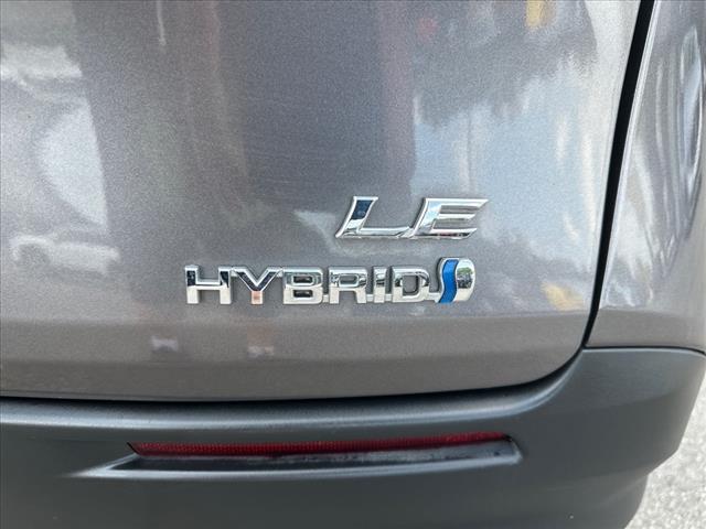 2022 Toyota Sienna LE 8-Passenger