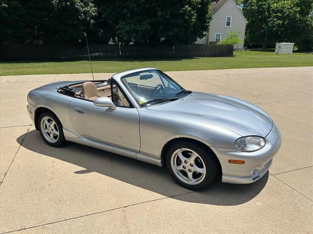 2000 Mazda MX-5 Miata Base