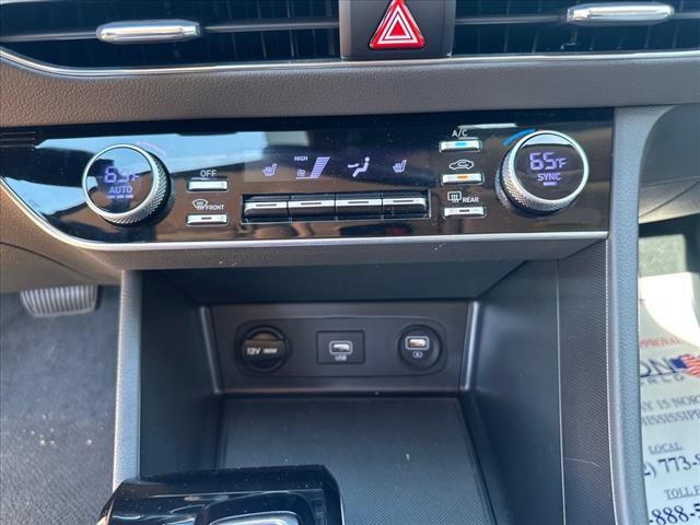 2022 Hyundai SONATA SEL