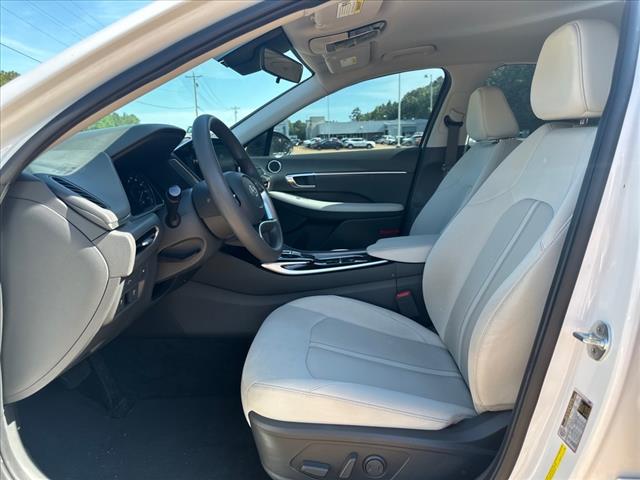 2022 Hyundai SONATA SEL