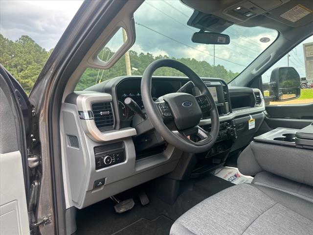 2025 Ford F-250 Super Duty XL